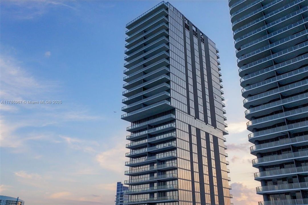 En Venta: $6,250,000 (5 camas, 5 baños, 3966 Pies cuadrados)