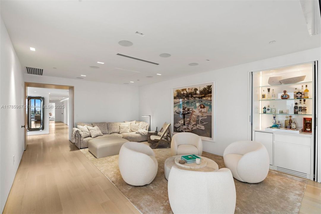 En Venta: $6,250,000 (5 camas, 5 baños, 3966 Pies cuadrados)