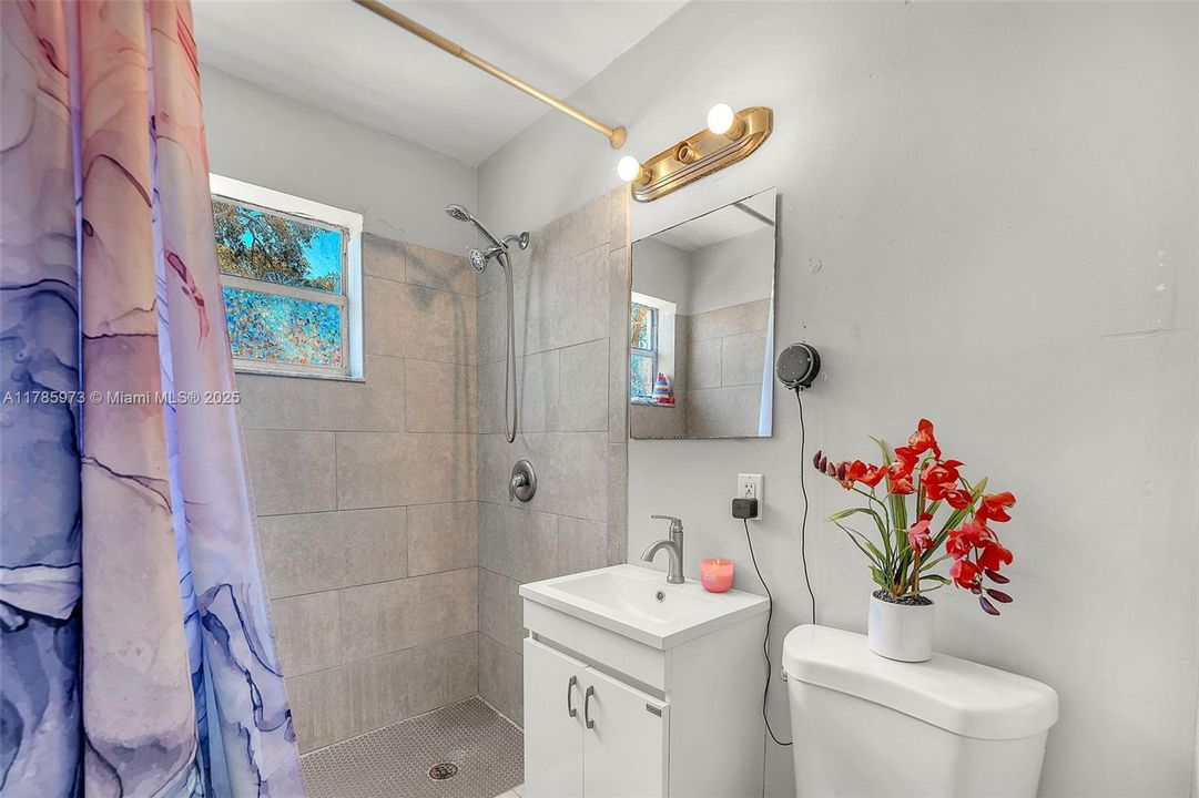 Recently Sold: $485,000 (0 beds, 0 baths, 1441 Square Feet)