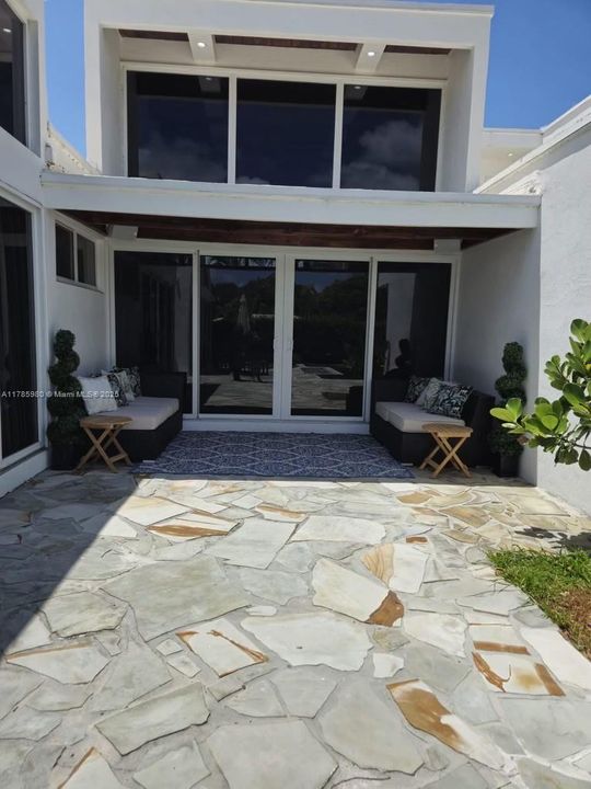 For Sale: $4,700,000 (3 beds, 4 baths, 4991 Square Feet)