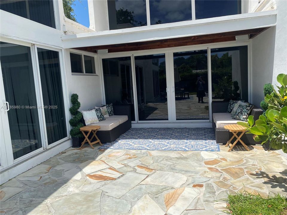 For Sale: $4,700,000 (3 beds, 4 baths, 4991 Square Feet)