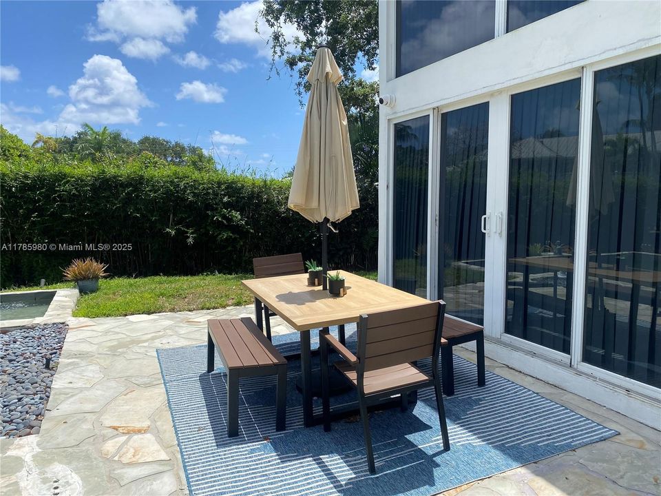 For Sale: $4,700,000 (3 beds, 4 baths, 4991 Square Feet)