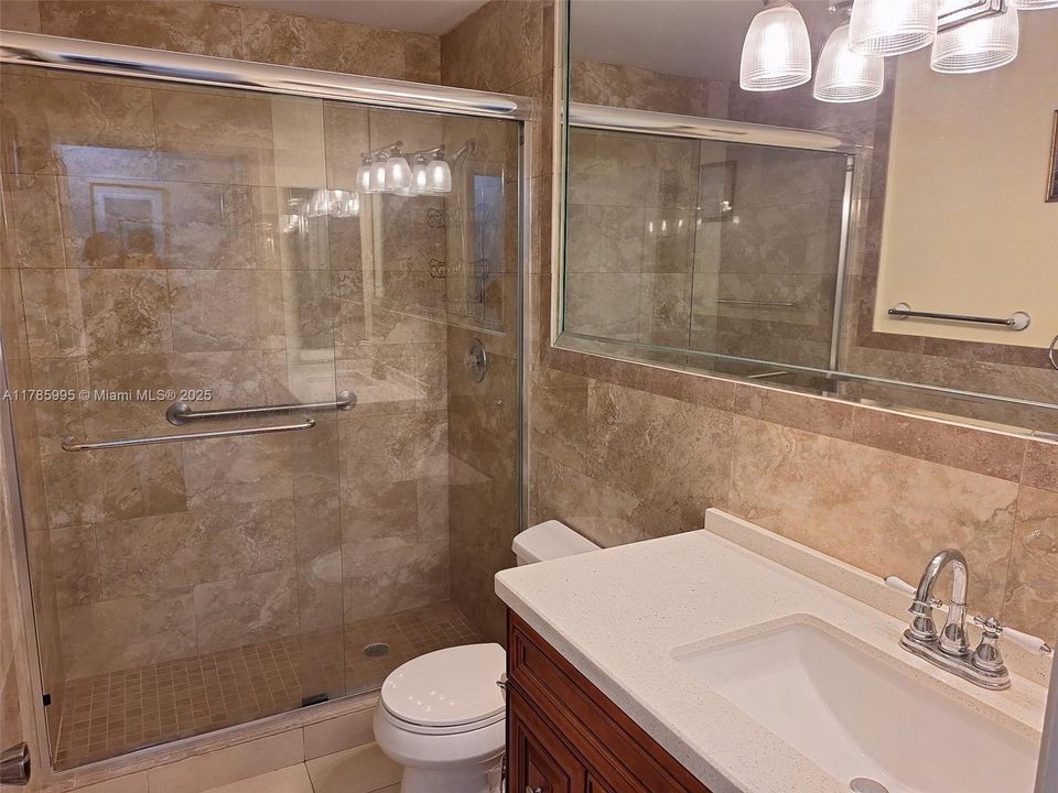 Recently Rented: $3,750 (3 beds, 2 baths, 1524 Square Feet)