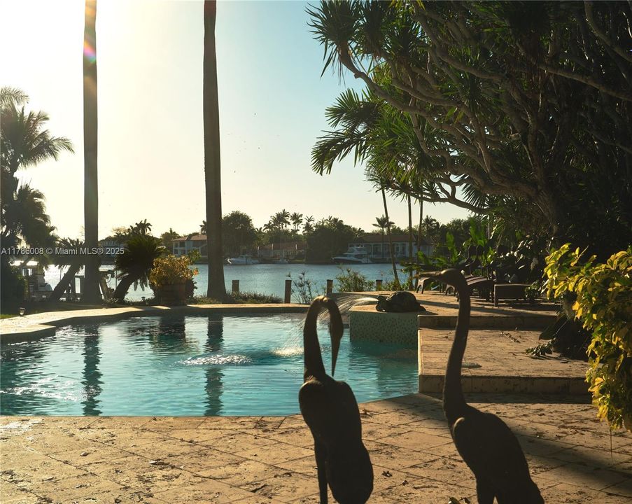 For Sale: $37,000,000 (7 beds, 7 baths, 10840 Square Feet)