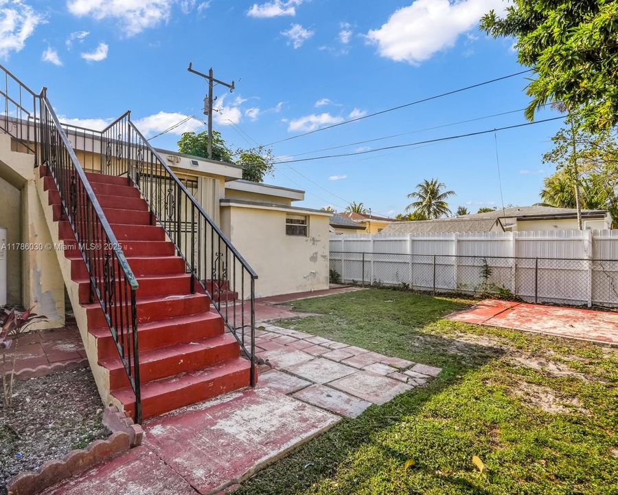 STAIRS LEADING TO 2ND FLOOR ONE BEDROOM APT