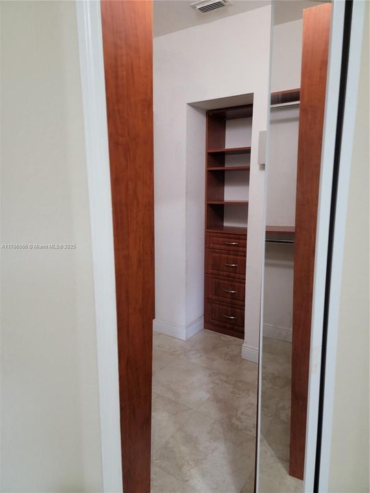 Vendido Recientemente: $520,000 (3 camas, 3 baños, 1462 Pies cuadrados)