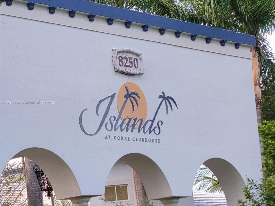 Vendido Recientemente: $520,000 (3 camas, 3 baños, 1462 Pies cuadrados)