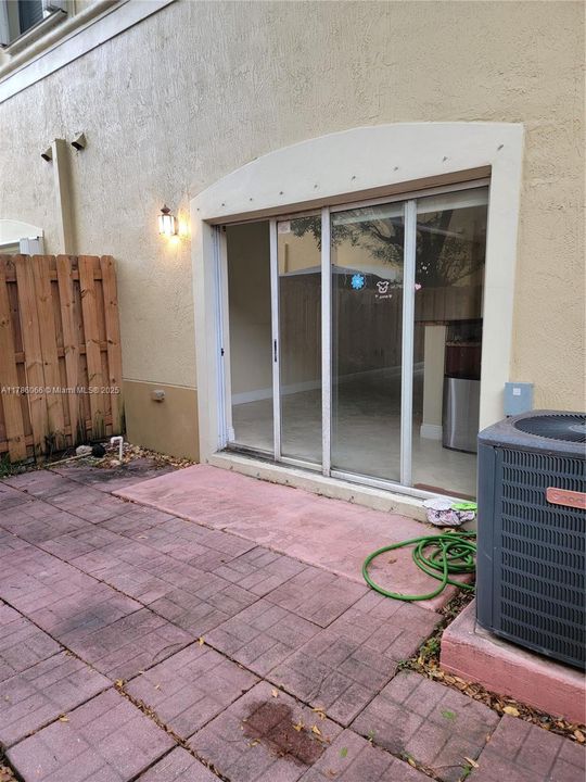 Vendido Recientemente: $520,000 (3 camas, 3 baños, 1462 Pies cuadrados)