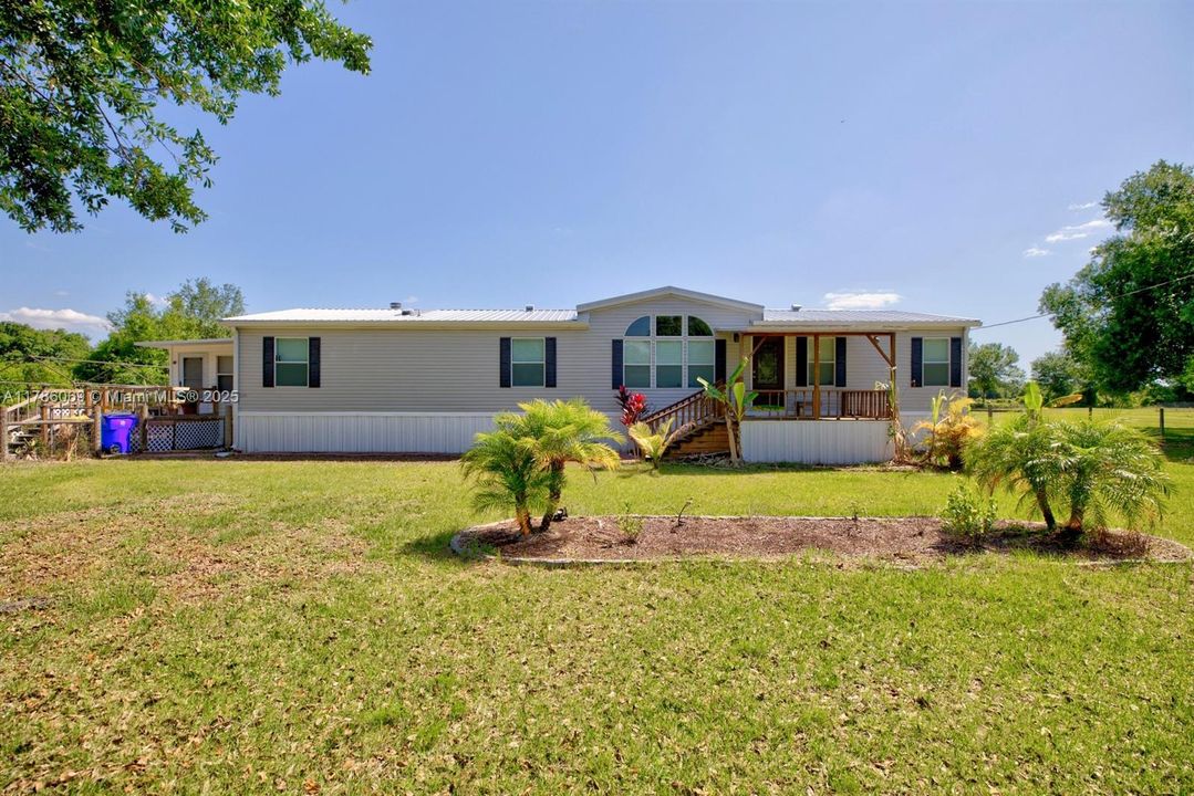 最近售出: $219,000 (3 贝兹, 2 浴室, 2178 平方英尺)