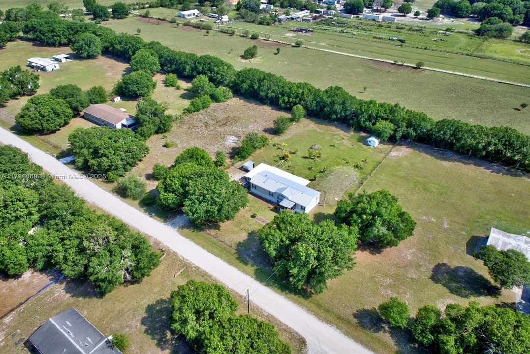 最近售出: $219,000 (3 贝兹, 2 浴室, 2178 平方英尺)