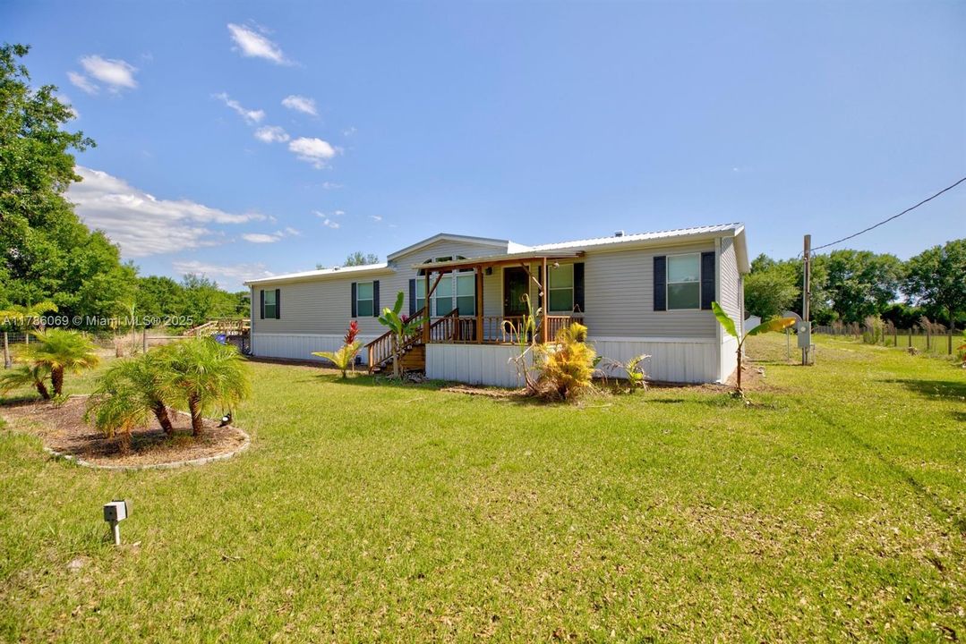 最近售出: $219,000 (3 贝兹, 2 浴室, 2178 平方英尺)