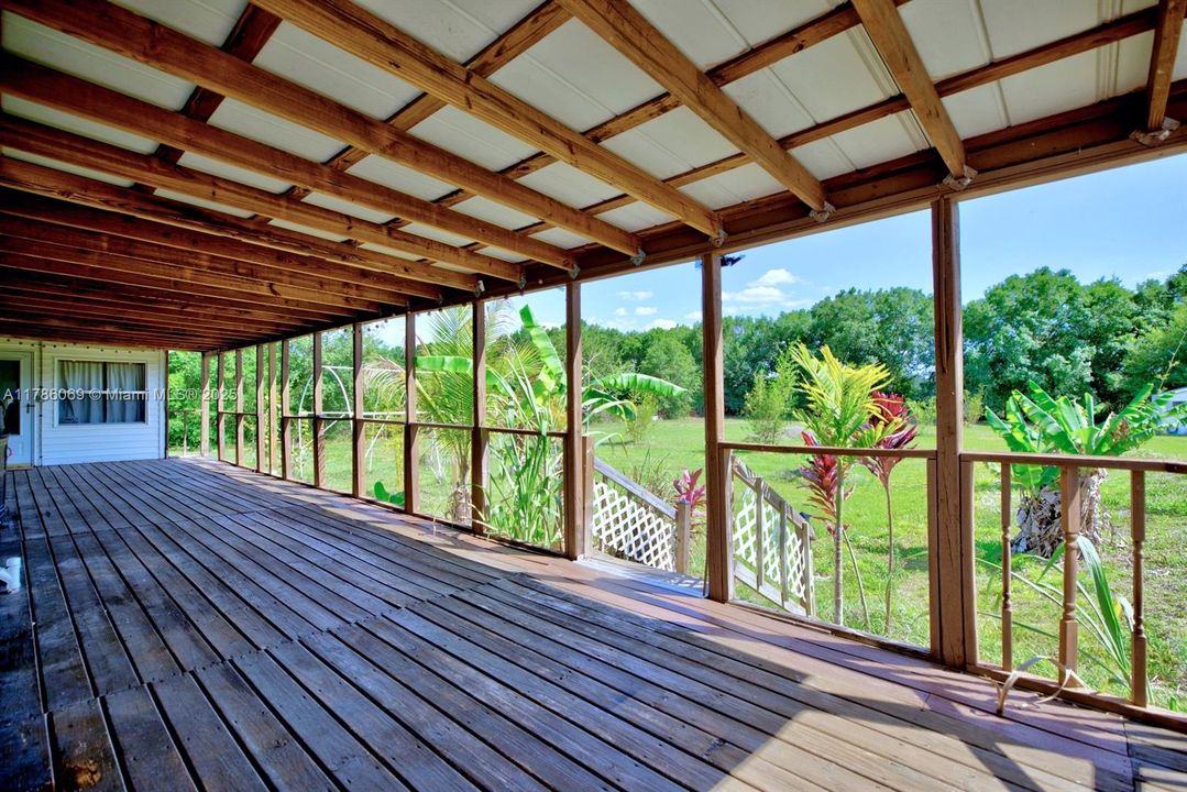 最近售出: $219,000 (3 贝兹, 2 浴室, 2178 平方英尺)