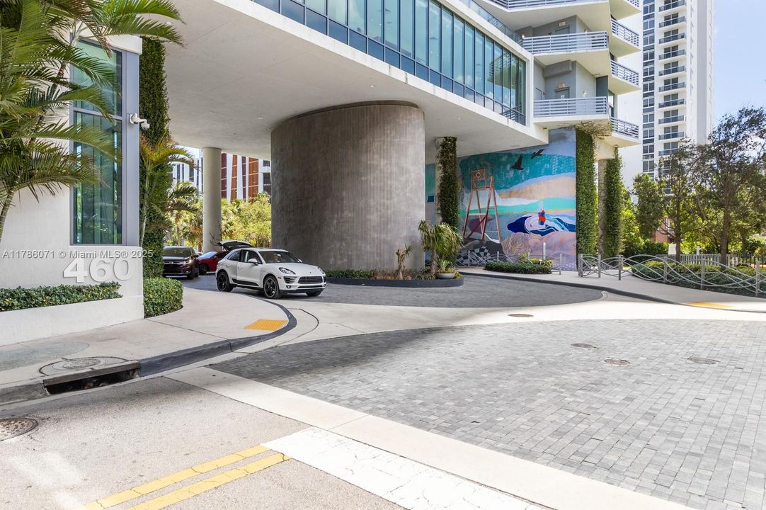 Recently Rented: $5,000 (2 beds, 2 baths, 1143 Square Feet)