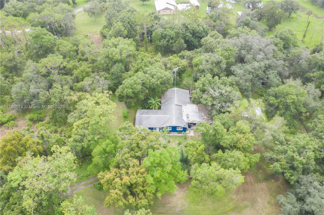 Vendido Recientemente: $515,000 (3 camas, 2 baños, 2383 Pies cuadrados)