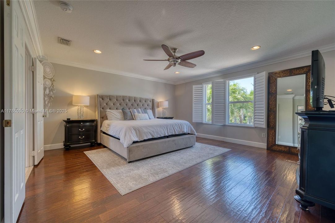 Недавно продано: $779,200 (4 спален, 3 ванн, 2831 Квадратных фут)