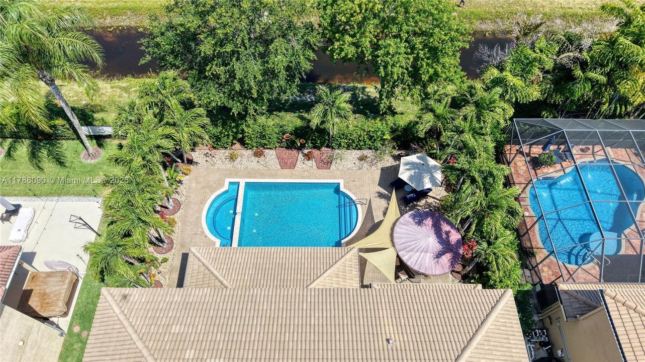 Недавно продано: $779,200 (4 спален, 3 ванн, 2831 Квадратных фут)