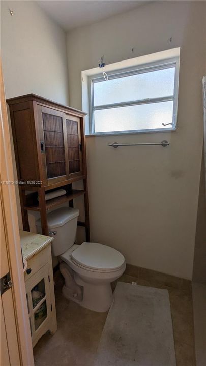 Recently Sold: $495,000 (3 beds, 2 baths, 1696 Square Feet)