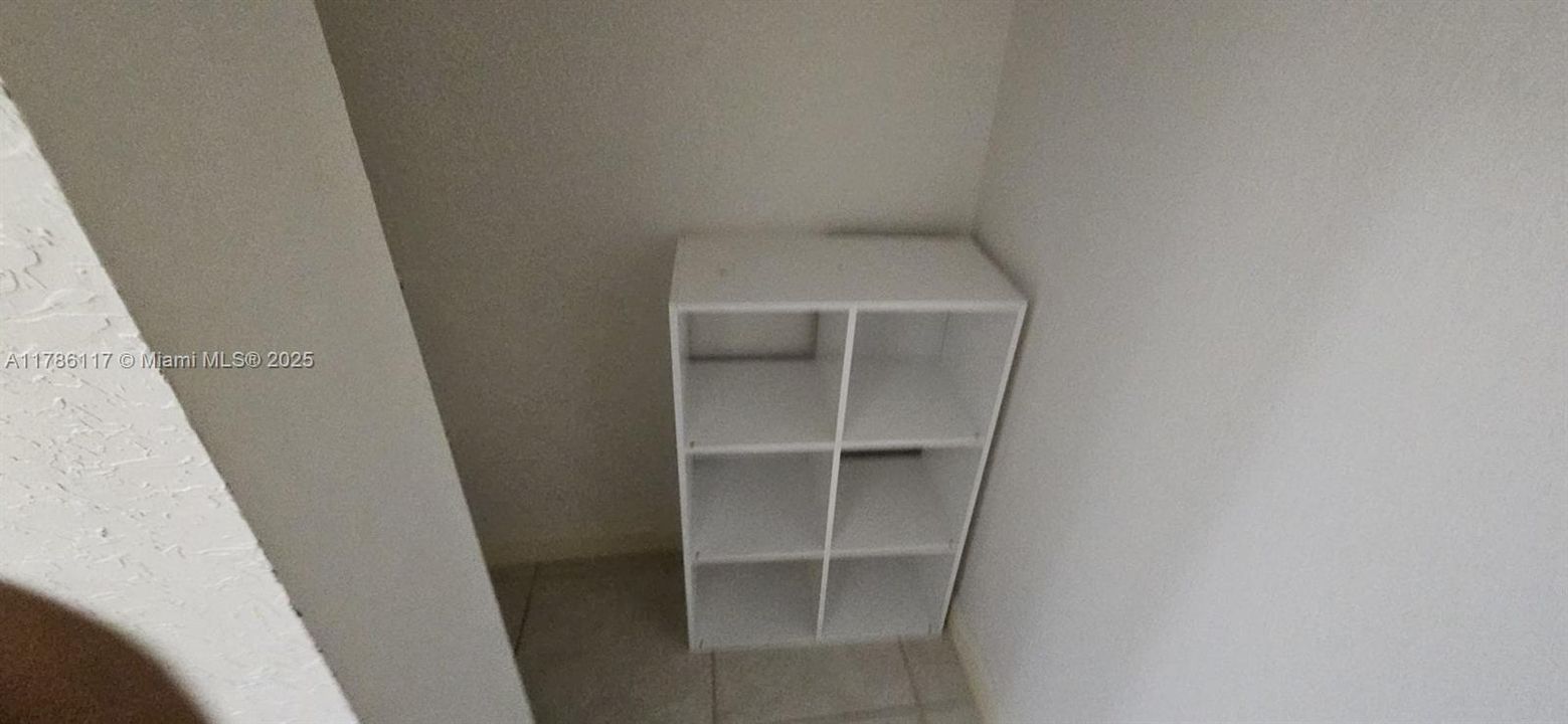 Recientemente alquilado: $4,200 (4 camas, 2 baños, 2310 Pies cuadrados)