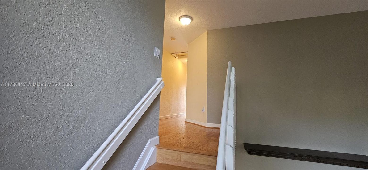 Recientemente alquilado: $4,200 (4 camas, 2 baños, 2310 Pies cuadrados)