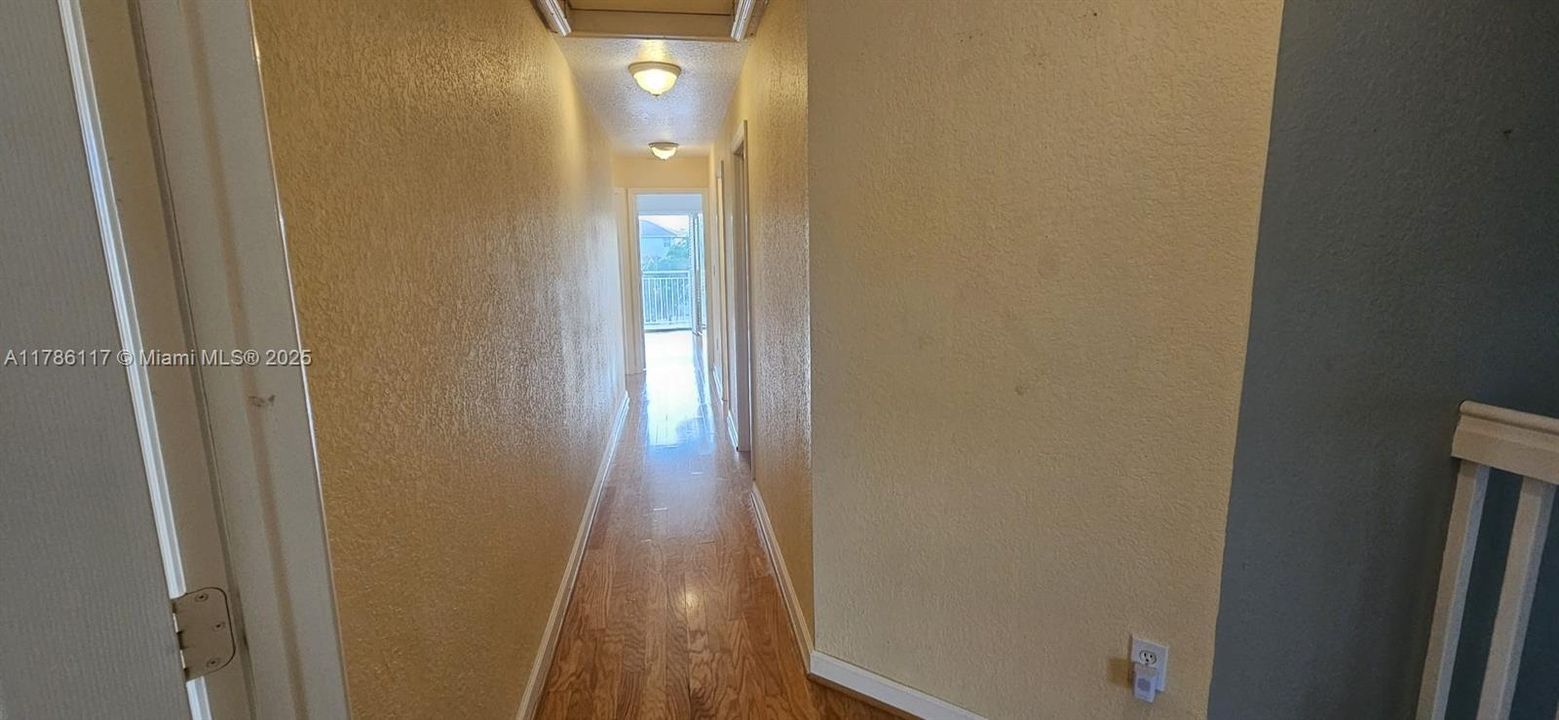 Recientemente alquilado: $4,200 (4 camas, 2 baños, 2310 Pies cuadrados)