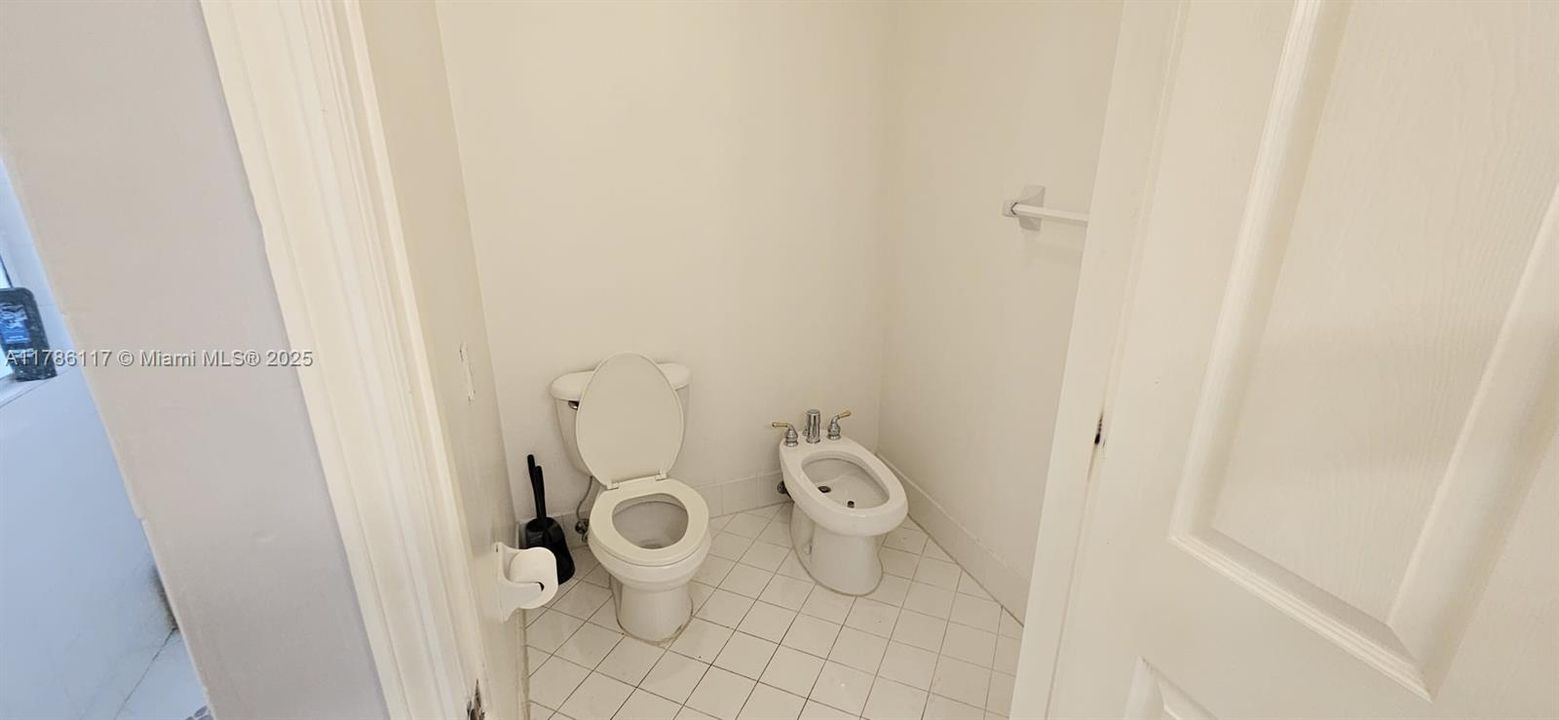 Recientemente alquilado: $4,200 (4 camas, 2 baños, 2310 Pies cuadrados)