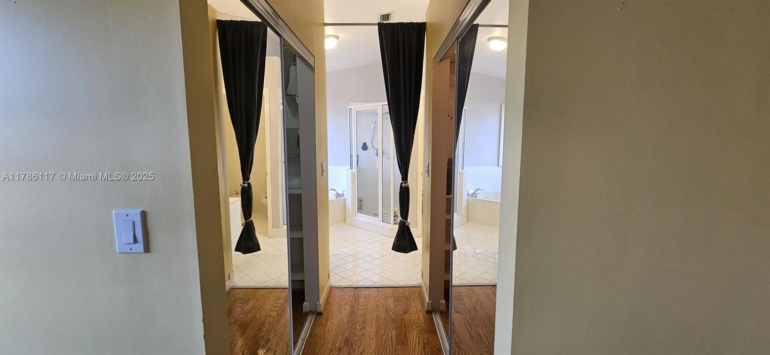 Recientemente alquilado: $4,200 (4 camas, 2 baños, 2310 Pies cuadrados)