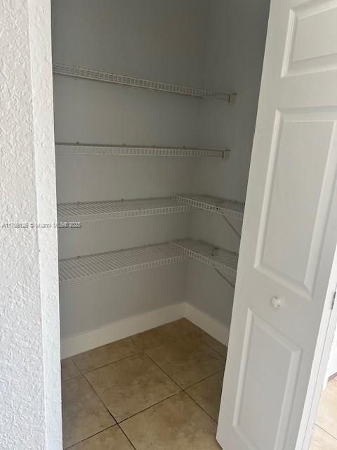 Recientemente alquilado: $2,700 (3 camas, 2 baños, 1240 Pies cuadrados)