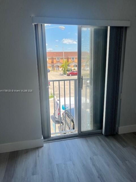 Recientemente alquilado: $2,700 (3 camas, 2 baños, 1240 Pies cuadrados)