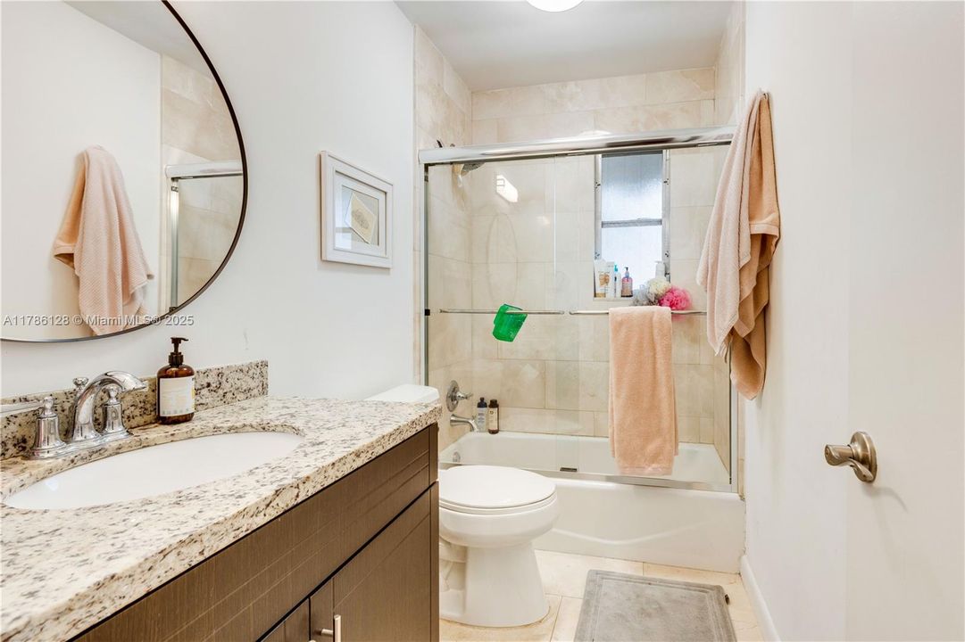 最近租的: $6,200 (3 贝兹, 3 浴室, 2606 平方英尺)