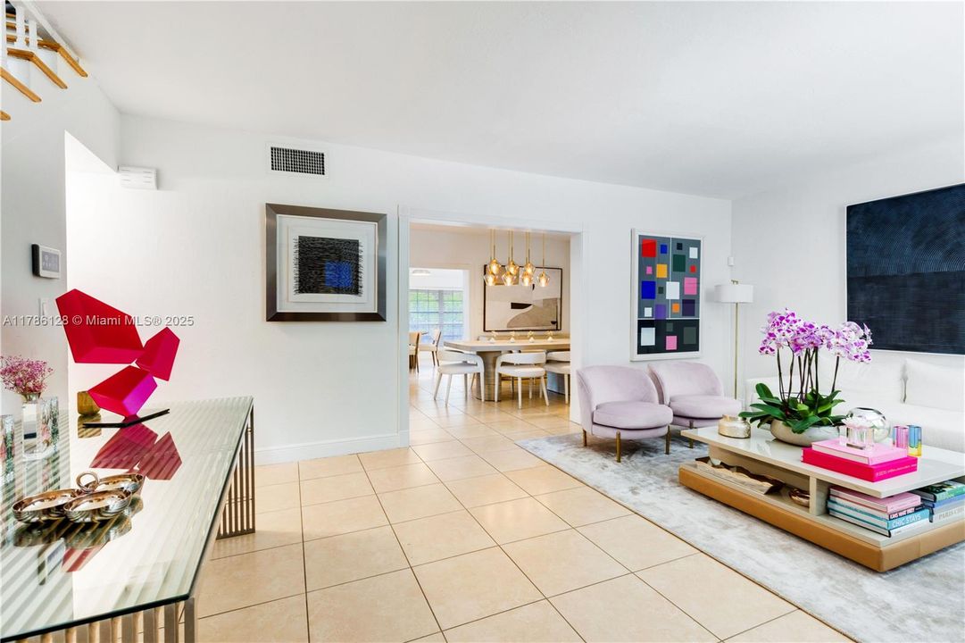 最近租的: $6,200 (3 贝兹, 3 浴室, 2606 平方英尺)