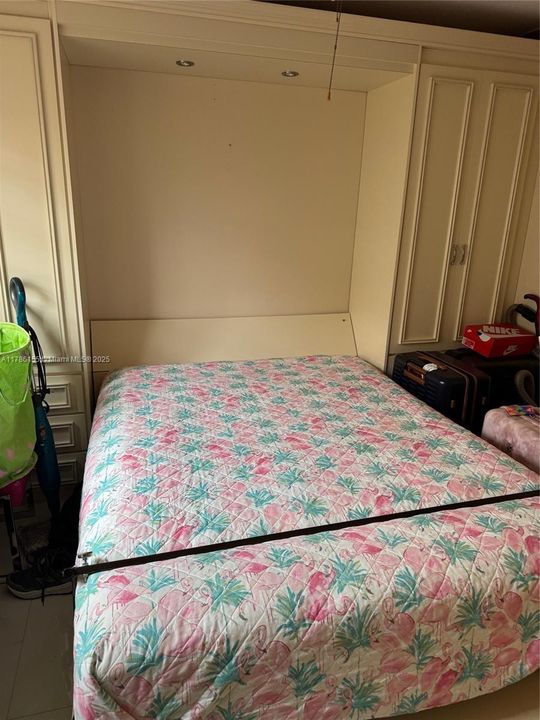 待售: $159,000 (2 贝兹, 2 浴室, 870 平方英尺)