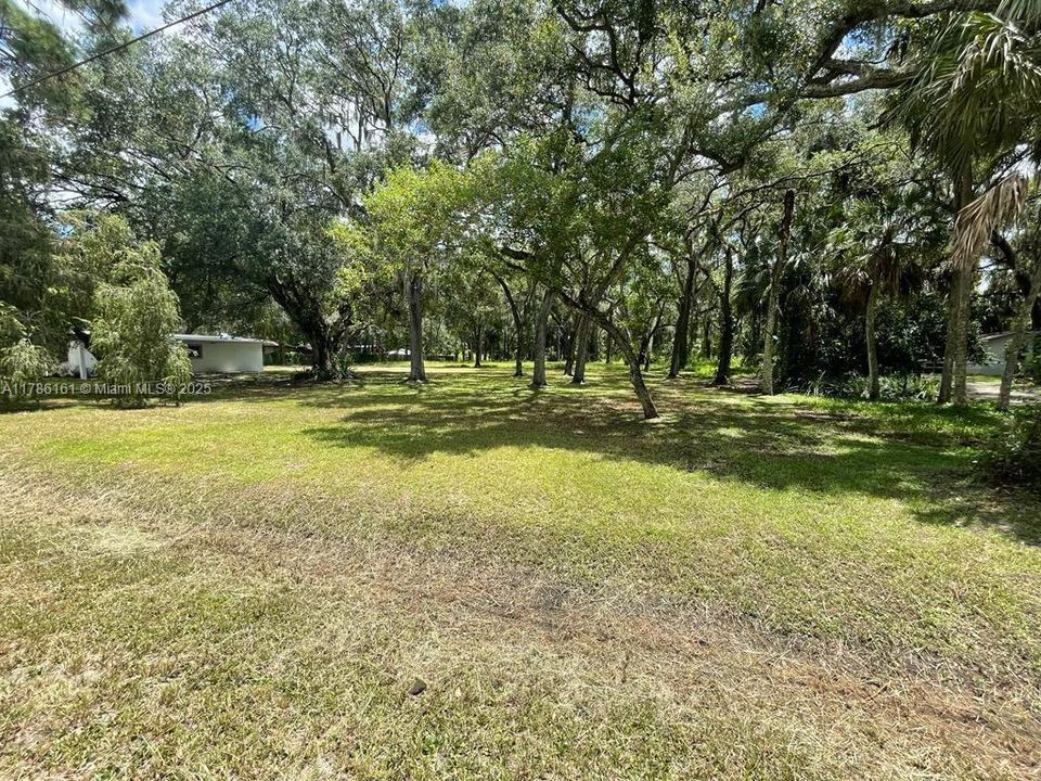 Recently Sold: $449,900 (3 beds, 2 baths, 1412 Square Feet)