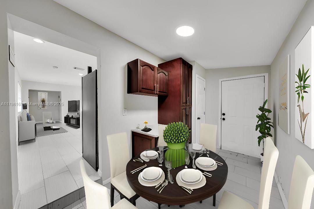 Recently Sold: $449,900 (3 beds, 2 baths, 1412 Square Feet)