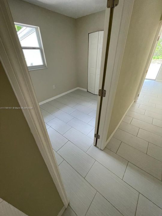 Recently Sold: $449,900 (3 beds, 2 baths, 1412 Square Feet)