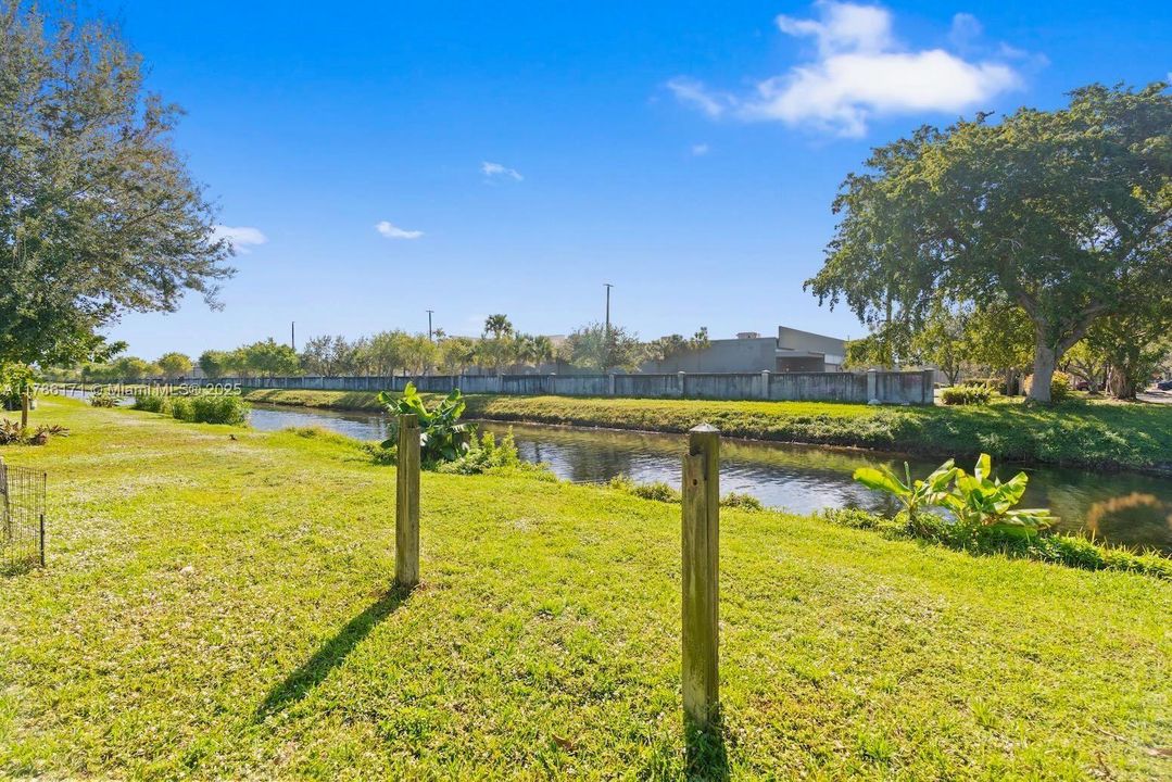 Recently Sold: $449,900 (3 beds, 2 baths, 1768 Square Feet)