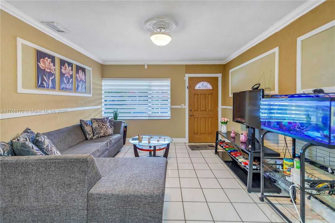 Recently Sold: $700,000 (4 beds, 4 baths, 2270 Square Feet)