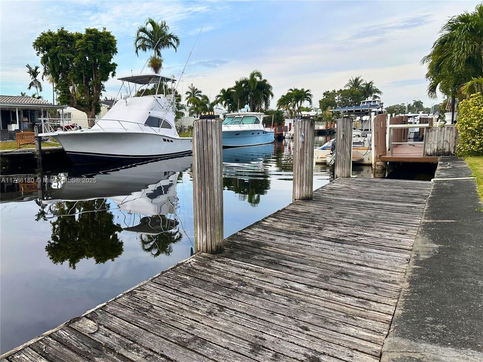 最近售出: $785,000 (2 贝兹, 1 浴室, 1168 平方英尺)