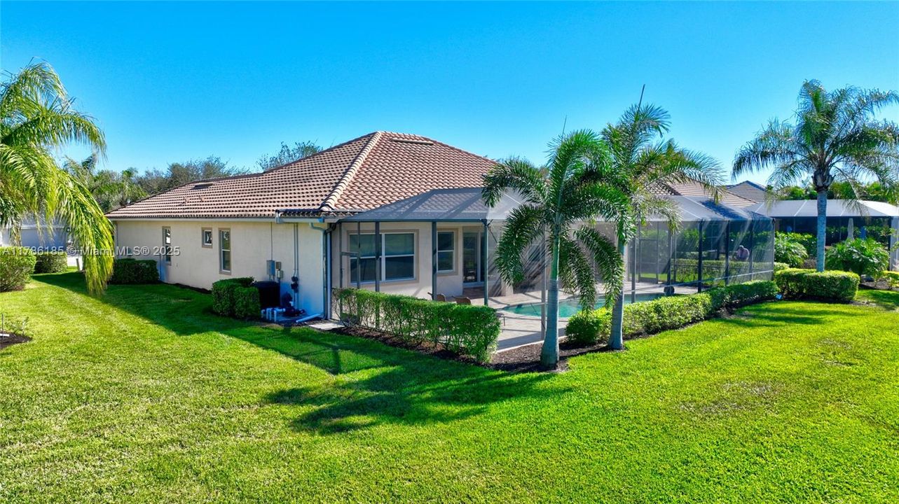 最近售出: $1,350,000 (3 贝兹, 2 浴室, 0 平方英尺)