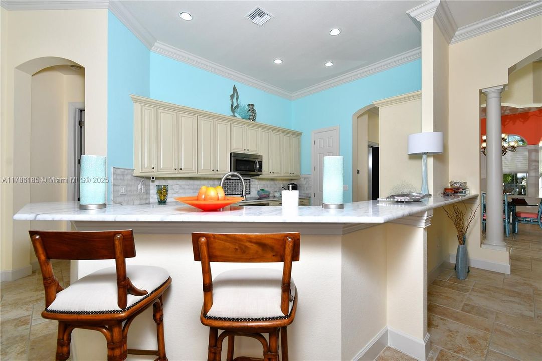 最近售出: $1,350,000 (3 贝兹, 2 浴室, 0 平方英尺)