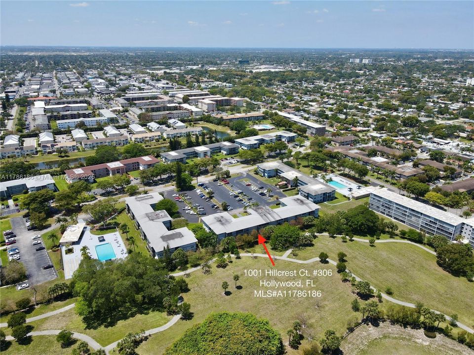 For Sale: $264,000 (3 beds, 3 baths, 1519 Square Feet)