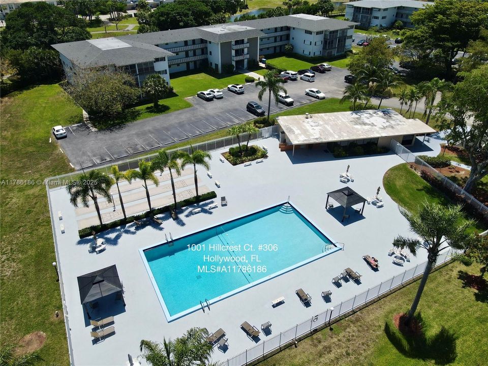 For Sale: $264,000 (3 beds, 3 baths, 1519 Square Feet)