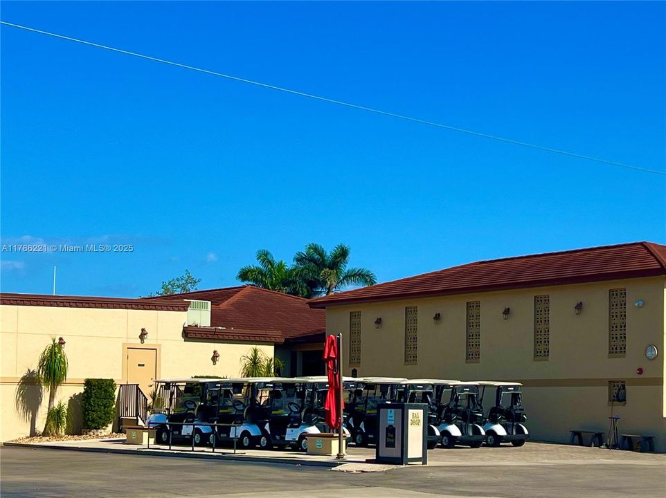 Vendido Recientemente: $199,000 (2 camas, 2 baños, 1164 Pies cuadrados)