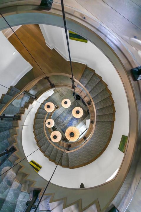 dash_OVERHEAD_STAIRCASE_DETAIL_EB