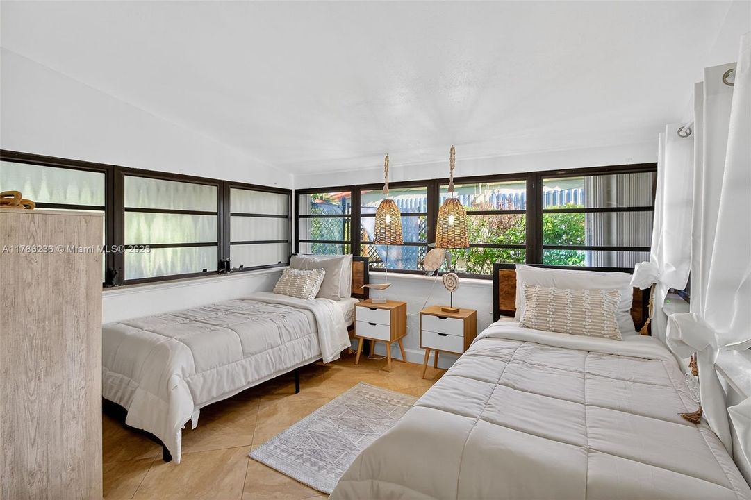 En Venta: $699,000 (3 camas, 3 baños, 0 Pies cuadrados)