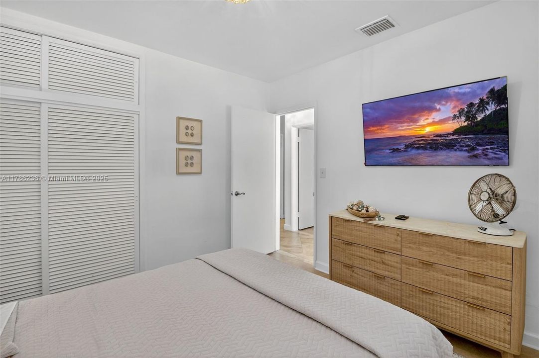 En Venta: $699,000 (3 camas, 3 baños, 0 Pies cuadrados)