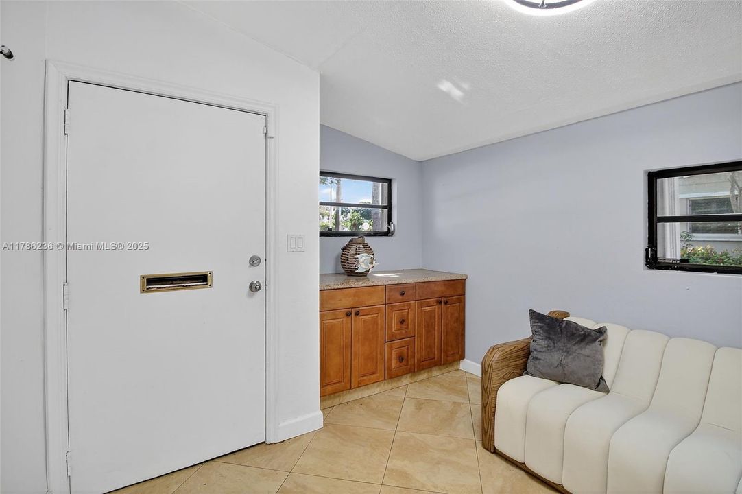 En Venta: $699,000 (3 camas, 3 baños, 0 Pies cuadrados)