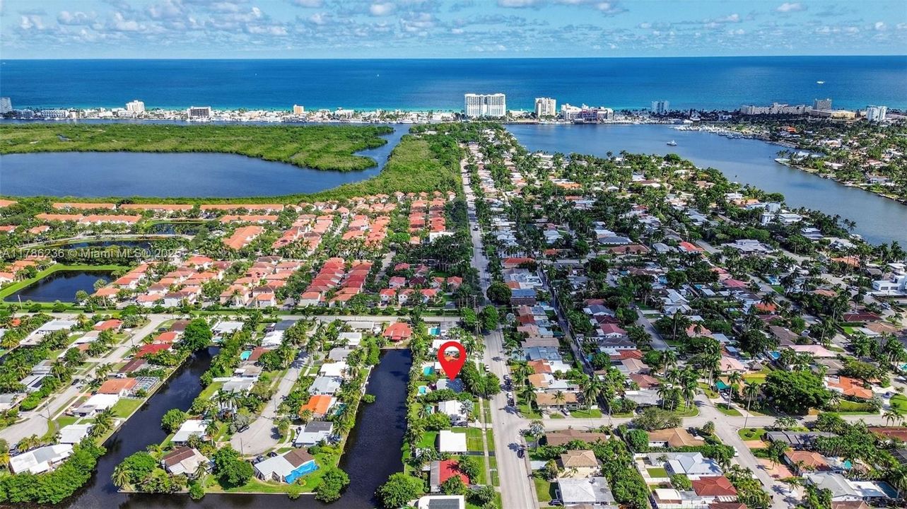 En Venta: $699,000 (3 camas, 3 baños, 0 Pies cuadrados)