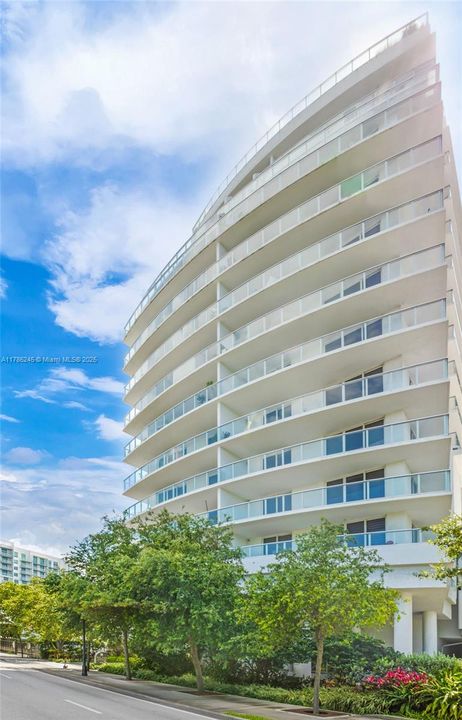 Recently Rented: $2,800 (1 beds, 1 baths, 640 Square Feet)