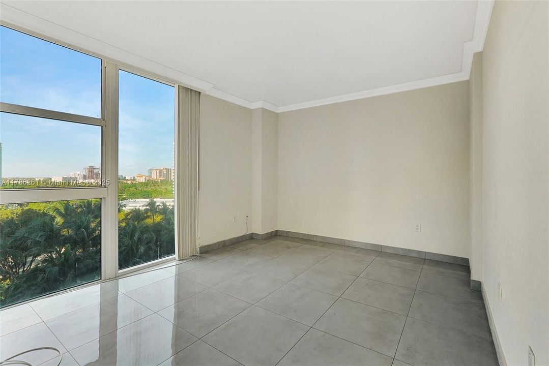 Recently Rented: $3,900 (2 beds, 2 baths, 1660 Square Feet)