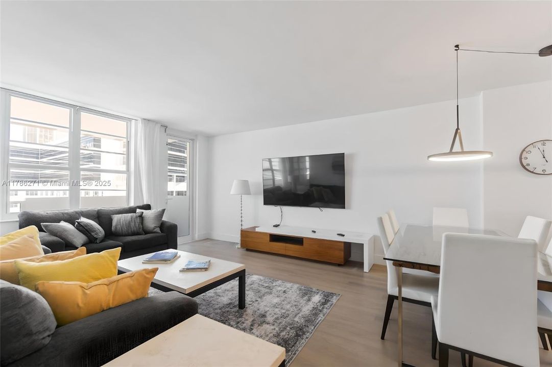 Vendido Recientemente: $760,000 (1 camas, 2 baños, 865 Pies cuadrados)